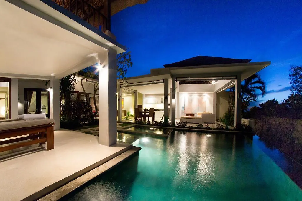 Villa Seratus Jimbaran  Jimbaran (Bali)